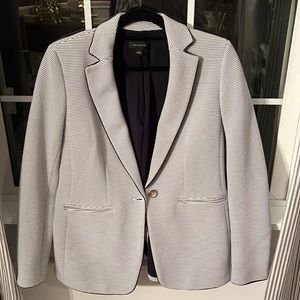 Ann Taylor Women’s Blazer Size 4